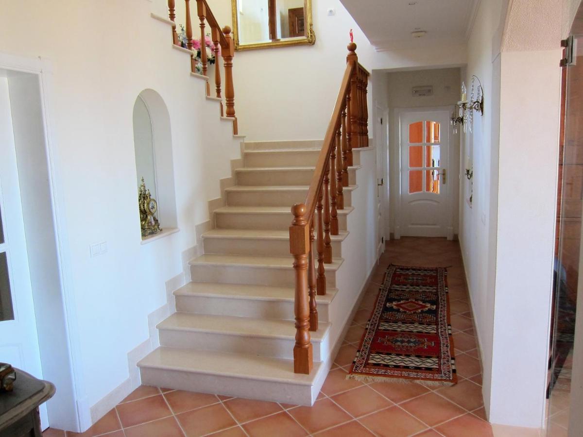 Reves D'Ocean Bed & Breakfast ซานตา บาร์บารา เดอ เนกซ์ ภายนอก รูปภาพ